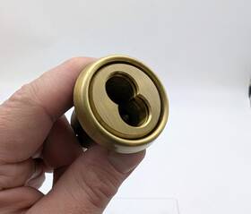 16rcr-27-04 Arrow 16rcr-27 Sfic Rim Cylinder Housing For 6 Or 7 Pin Cylinders Satin Brass
