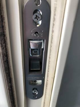 Branded 726084717213 Andersen Reachout Lock And Receiver Kit Fits 2-panel Gliding Patio Doors 1986