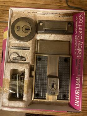 V4227-4a Decorator Vintage Mcm Interlocking Safety Door Lock Antique Brass Nos