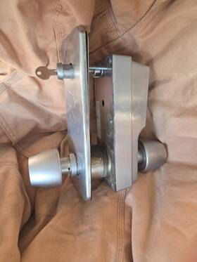 Lln18745 Kaba Mechanical Push Button Door Lock Keyed Metal Brushed Silver