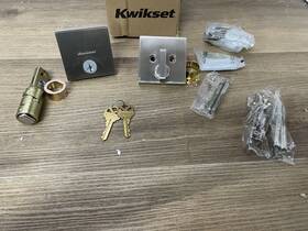 258sqt-15s.strkp Kwikset Downtown Low Profile Single Cylinder Deadbolt