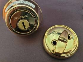 780-3s.strkp Kwikset Titan 780 Single Cylinder Keyed Deadbolt - Polished Brass