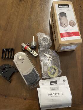 Kwikset 883351560160 910 Signature Series Z-wave Traditional Round Deadbolt Open Box