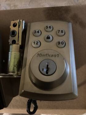 Kwikset 883351793377 Home Connect 620 Front Entry Door Lock Set