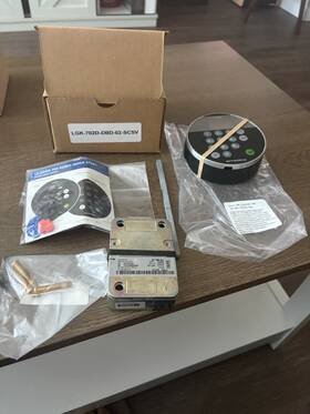 Lgk-702d-dbd-02-scsv Lock & Lagard 702 Display Deadbolt Package Satin Chrome -