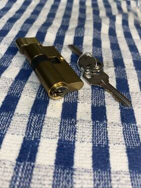 T214 Lock & Cylinder Solid Brass Safety Storm Door - 2 Keys