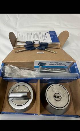 206s Mul-t-lock Hercular Deadbolt -w 6 Keys