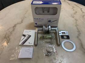 8816 Mul-t-lock Code-it Handle - Electronic Door Code Lever Right Hand