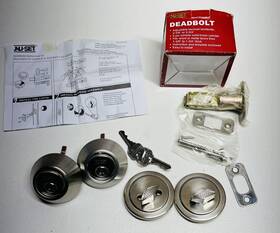 22351 Nu-set Single Cylinder Dead Bolt Lock With Extra And Keys As Shown