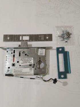 8271-24v Sargent 100/ea - 19 Electrically Controlled Lock With Strike Plate