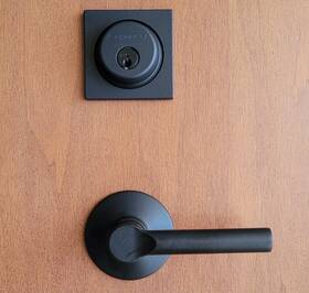 B60n Schlage 043156654505 Matte Black Square Collins Deadbolt And Broadway Passage Lever Combo Pack