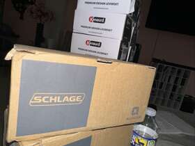 Be469zpcam622 Schlage Camelot Black Electronic Connect Smart Deadbolt With Alarm