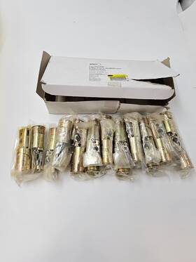 913896 Shield Security Box Of 20 2-way Drive-in Deadbolt Latch Polished Brass