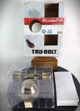 4400199 True - Bolt Security Set Keyed Entry Locking Exterior New Open Box