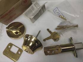 Dc9470 Weiser L3 K6 B Rlr3 Single Sided Deadbolt Bright Polished Brass Lock
