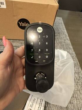 Yrl226-zw2-bsp Yale Security Inc. Assure Lever Entry Door Lock With Wi-fi Connected Touchscreen Matte Black