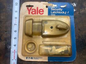 Vo42 Yale Vintage Nos Security Latchlock Eaton Deadbolt Usa