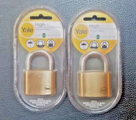 12722 Yale Y110/50/12722/1 New Brass Padlock 4 2 Lock Set Y110/50mm Stainless Steel Shackle