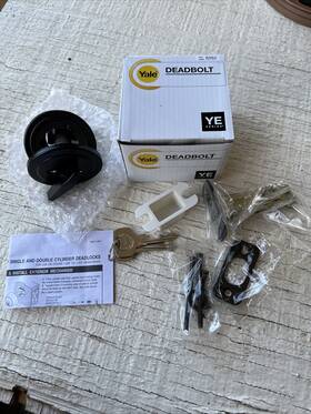 Yr82e Yale Db Single Cylinder Deadbolt 2 Keys Ye Series Latch Black New Sealed
