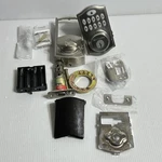 Kwikset Home Connect 620 Z-wave Plus Smart Lock Satin Nickel 98920-001. Fixed Price $48.00.