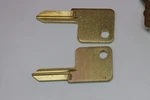 Lot Of 100 Silica (hudson) H21 Key Blanks Also Known As Ilco BO1. Fixed Price $49.95.