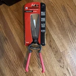 Corona Classiccut Grass Cutting Shears 6750 Brand New. Fixed Price $27.95.