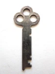 Antique Vintage Yale & Towne Drawer Locker Cupboard Cabinet Flat Steel Key. Fixed Price $14.97.