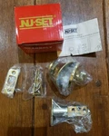 Nu-set Deadbolt Single Cylinder Polished Brass New Box. Fixed Price $14.00.