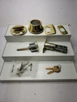 Kwikset Single Cylinder Deadbolt Polished Brass Finish Rcal Rcs 96600-013. Fixed Price $11.39.