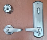 Vintage Nos Kwikset Kingston Interconnected Keyed Entry Door Lock Satin Chrome. Fixed Price $149.99.