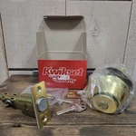 Kwikset Bbpkg Single Cylinder Deadbolt Polished Brass 96609-003. Fixed Price $10.99.