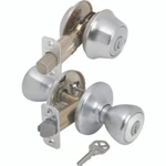 New Kwikset Tylo Entry/deadbolt Combo Satin Chrome 90780-061. Fixed Price $13.49.