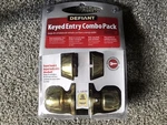 Defiant Combo Pack Door Knobs Keyed Entry 10630 Brand New & Sealed. Fixed Price $15.00.